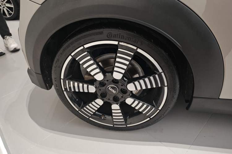 Used MINI MINI 2022 2.0T COOPER S Artist