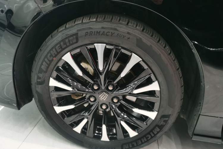 Used Toyota Vellfire 2024 Crown Dual-Engine 2.5L Supreme Executive Edition
