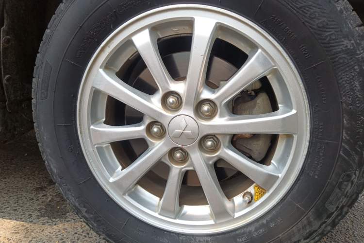 Used Mitsubishi ASX 2013 2.0L CVT Two-Wheel Drive Luxury Edition