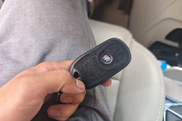 Used Buick GL8 2021 ES Landtrek 653T Comfort Edition Vehicle Key