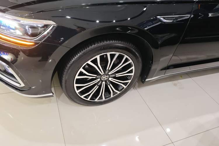 Used Volkswagen Phideon 2021 380TSI Luxury Edition
