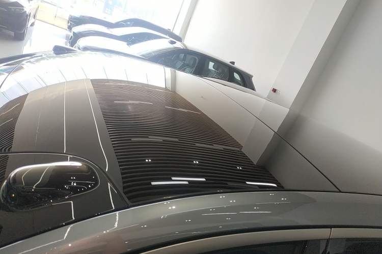 Used ONVO Luxeed L90 2025 Model—Ultra Six-Seater Version