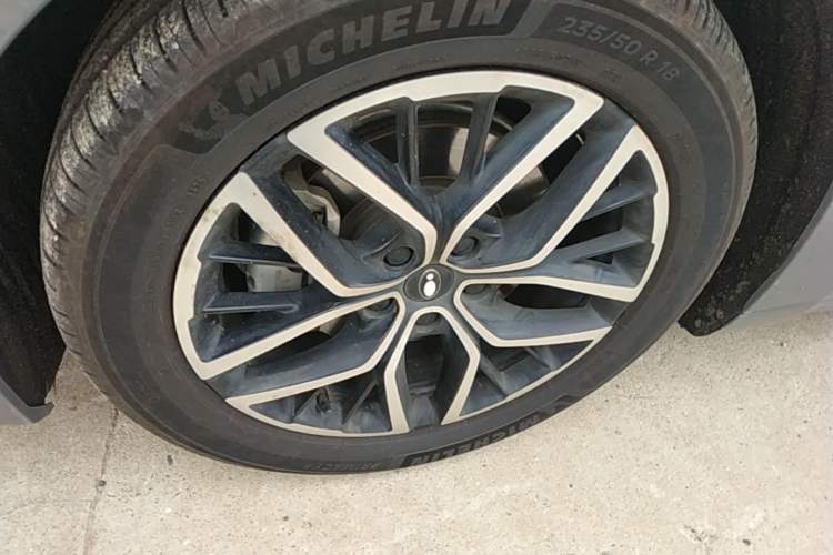 Used ORA Lightning Cat 2022 555 km Luxury Edition