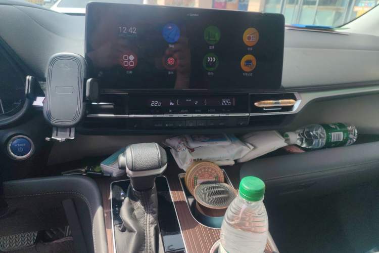 Used Toyota SIENNA 2021 2.5L Four-Wheel Drive XLE 7-Seater Canadian Version Audio And AC Panel