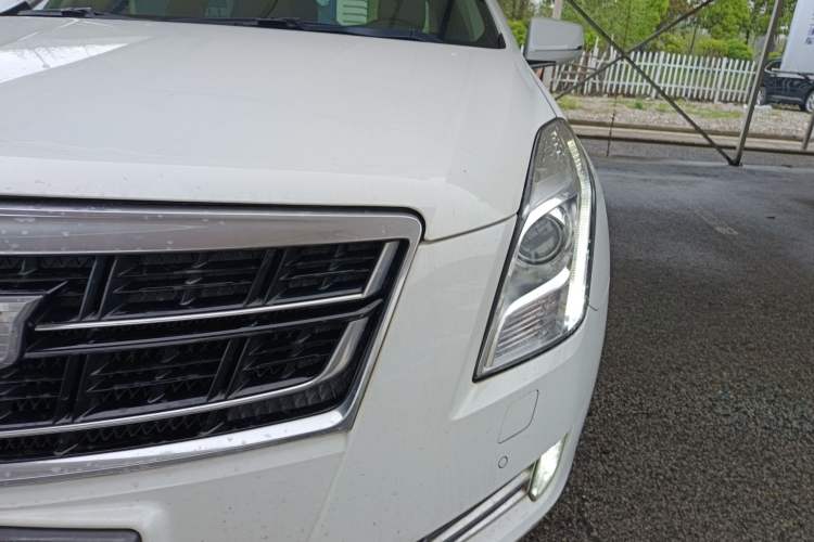 Used Cadillac XTS 2016 28T Elite Edition Left Front Headlight