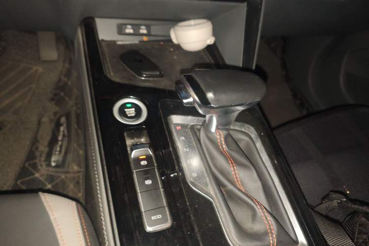 Used Baojun RC-6 2019 1.5T CVT 24-Hour Online Prestige Edition