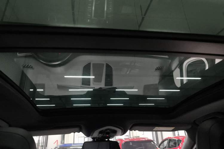 Used Porsche Macan 2017 Macan 2.0T Headliner