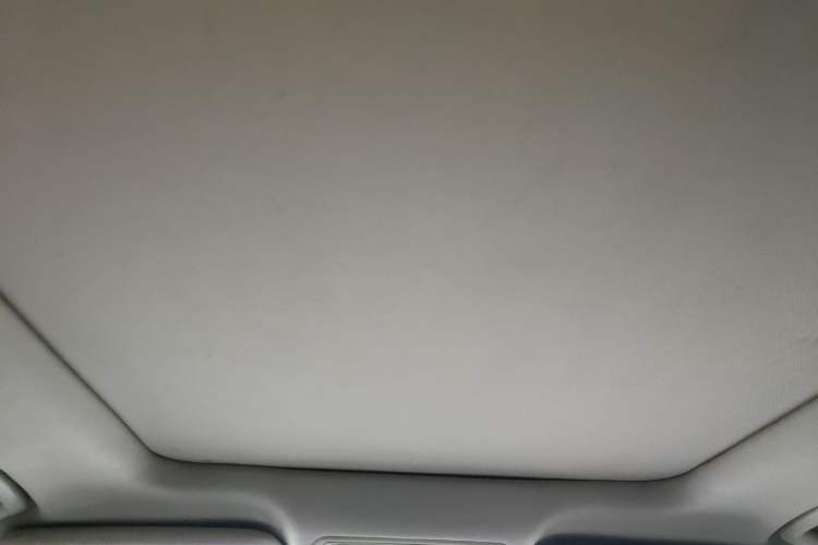 Used Ford Kuga 2013 1.6L GTDi Two-Wheel-Drive Comfort Model Headliner