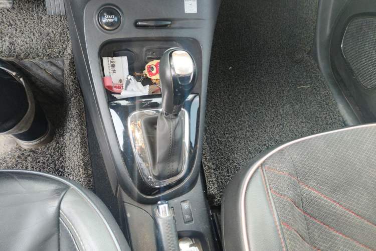 Used Renault Captur 2015 1.2T Automatic Luxury First Edition