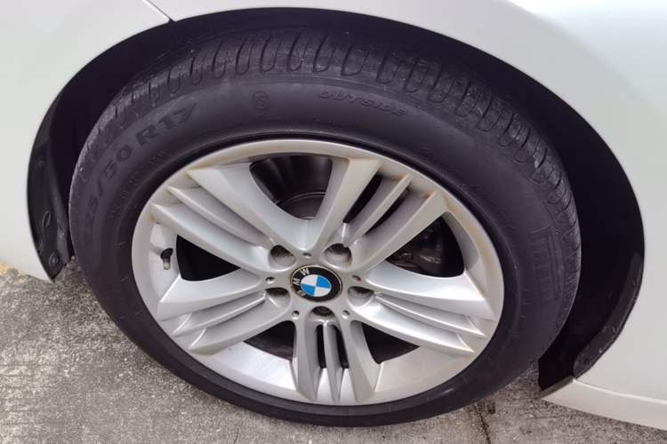 Used BMW 3 Series 2016 320i Fashion Model
