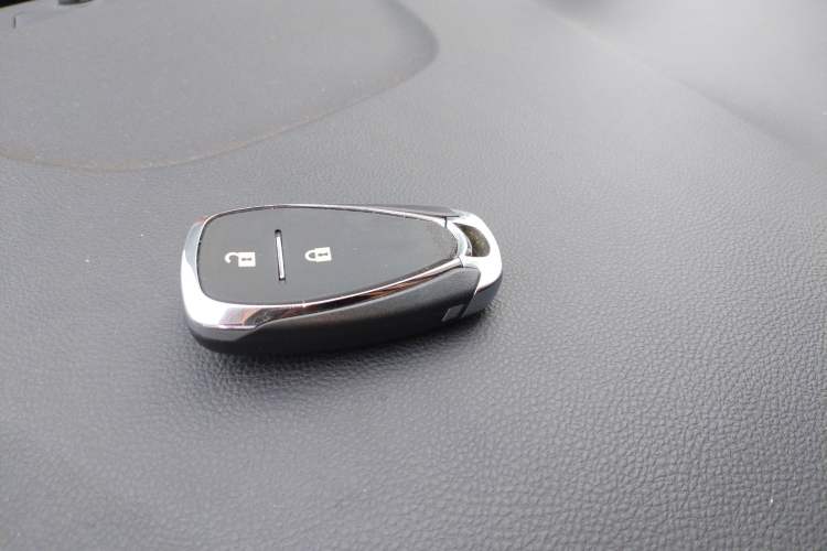 Used Chevrolet Trax 2018 330T Automatic Two-Wheel Drive Luxury Model
