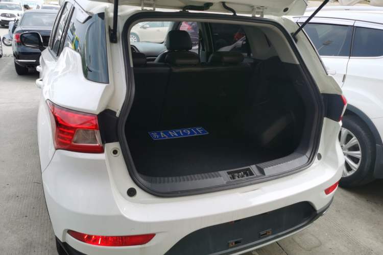 Used GAC Trumpchi GS4 2015 200T G-DCT Luxury Edition Trunk