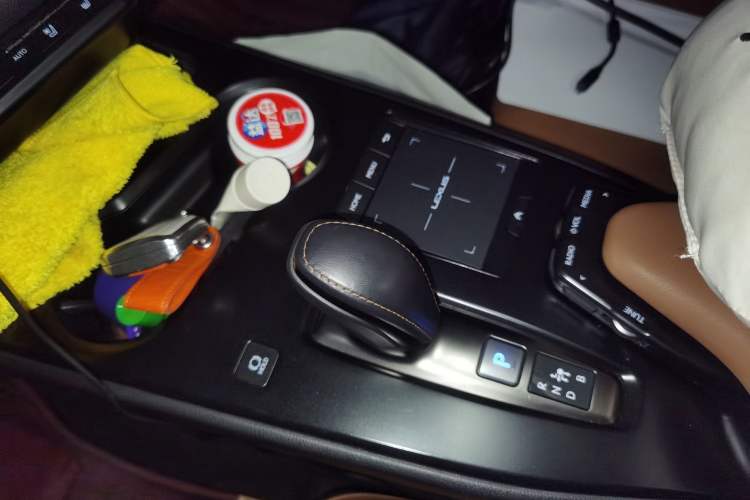 Used Lexus UX New Energy 2020 300e Pure·Joy Edition
