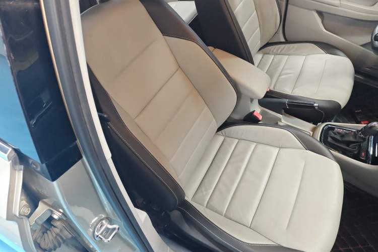 Used Volkswagen Bora 2016 1.6L Automatic Comfort Model Right Front Seat