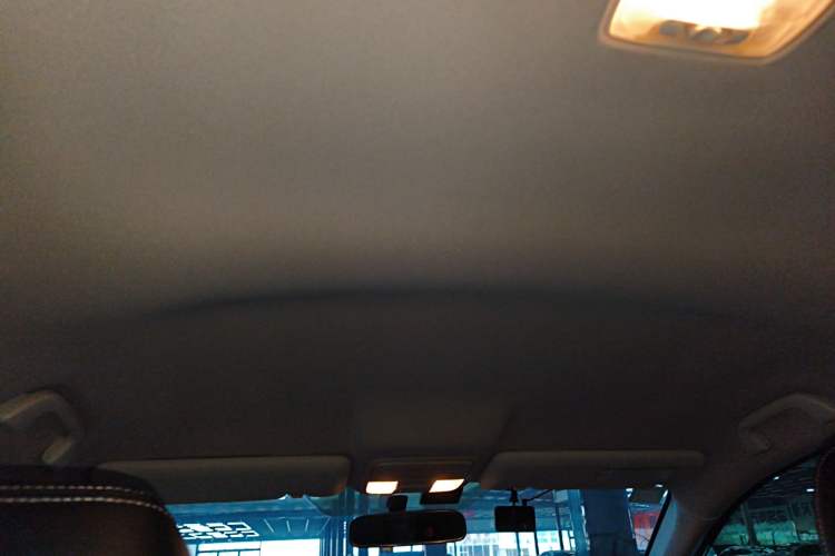 Used Honda CR-V 2012 2.0L two-wheel drive urban version