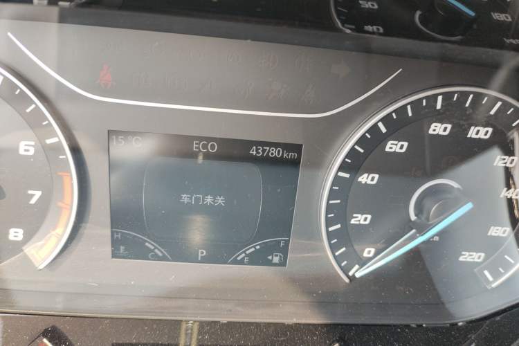 Used Ford Transit 2023 2.0T Gasoline Automatic Business & Travel Model Mid-axle Low-roof Design 7/8/9-Seater