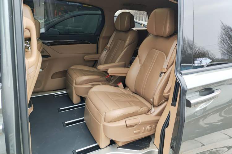 Used Buick GL8 2017 ES 28T Flagship Model China V Standard