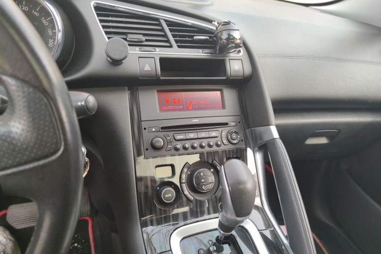 Used Peugeot 3008 2015 1.6THP Automatic Trend Edition
