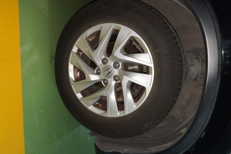 Used Honda CR-V 2015 2.4L two-wheel drive luxury version
