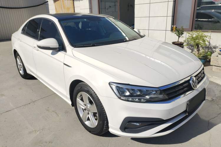 Used Volkswagen Lamando 2019 230TSI DSG Fashion Edition China VI Front Right 45 Deg