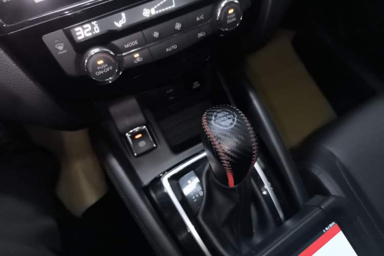 Used Nissan Qashqai 2022 2.0L CVT XV Smart Enjoyment Version
