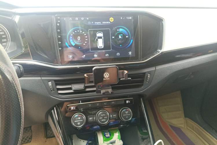 Used Volkswagen Tayron 2019 330TSI Four-Wheel Drive Luxury Version China V Standard Audio And AC Panel