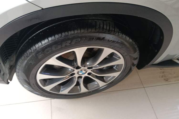 Used BMW X5 2016 xDrive35i parallel import
