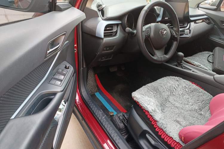 Used Toyota IZOA 2021 2.0L Enjoy Edition
