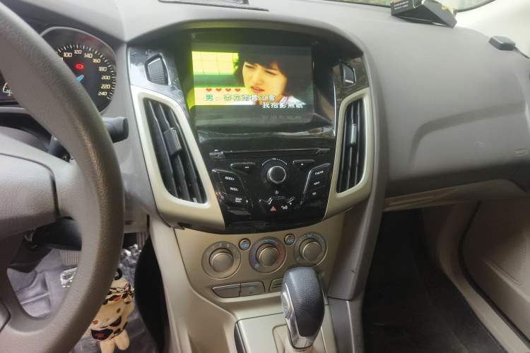 Used Ford Focus 2012 Sedan 1.6L Automatic Comfort Model
