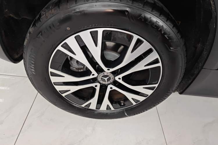 Used Mercedes-Benz GLB 2024 GLB 220 Dynamic Edition Exterior 5