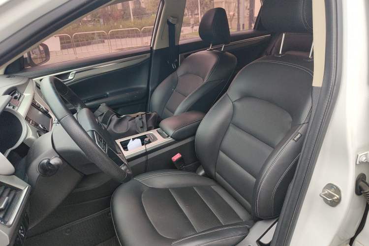 Used Geely Auto Emgrand GL 2017 1.3T DCT Elite Model Left Front Seat