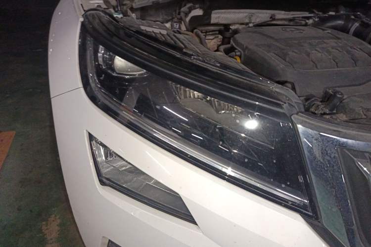 Used Skoda Kodiaq 2018 Restyled TSI330 7-Seater Two-Wheel Drive Luxury Enjoyment Edition Right Front Headlight