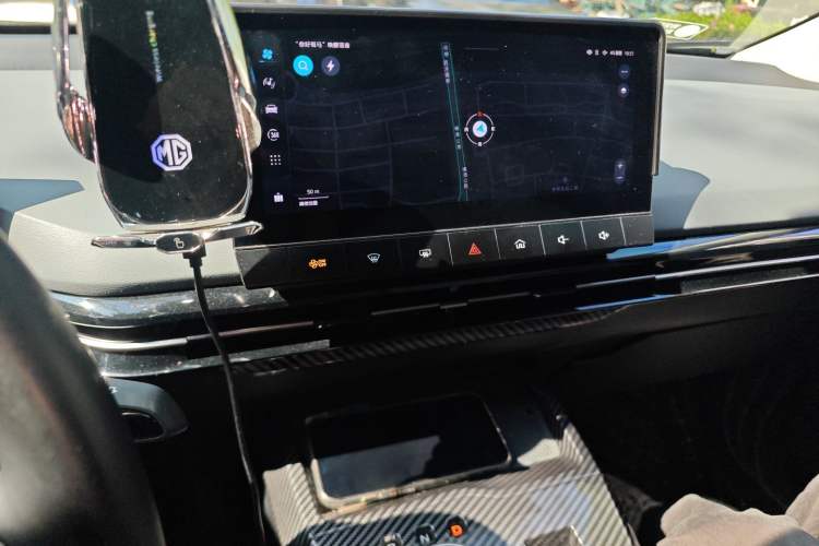 Used MG 4 EV 2022 520 km Flagship Edition Audio And AC Panel