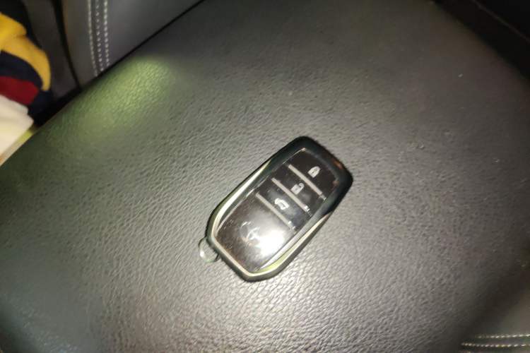 Used Toyota Prado 2015 2.7L Automatic Standard Edition
