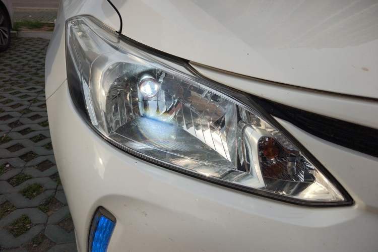 Used Toyota Vios 2017 1.5L CVT Innovation Edition Right Front Headlight
