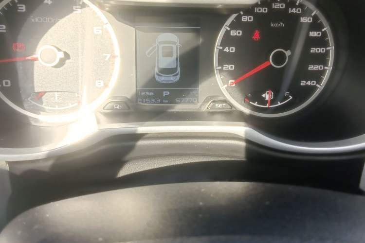 Used Geely Auto Emgrand X7 Sport 2018 1.8TD Automatic Two-Wheel Drive Zhiya Model