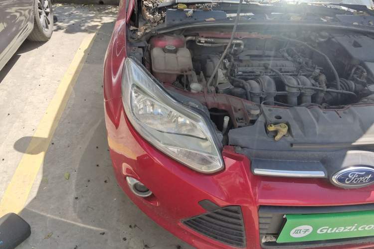 Used Ford Focus 2012 Sedan 1.6L Automatic Fashion Edition
