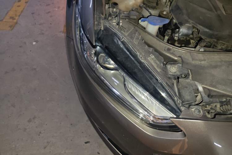 Used Ford Mondeo 2013 2.0L GTDi240 Luxury Sport Model
