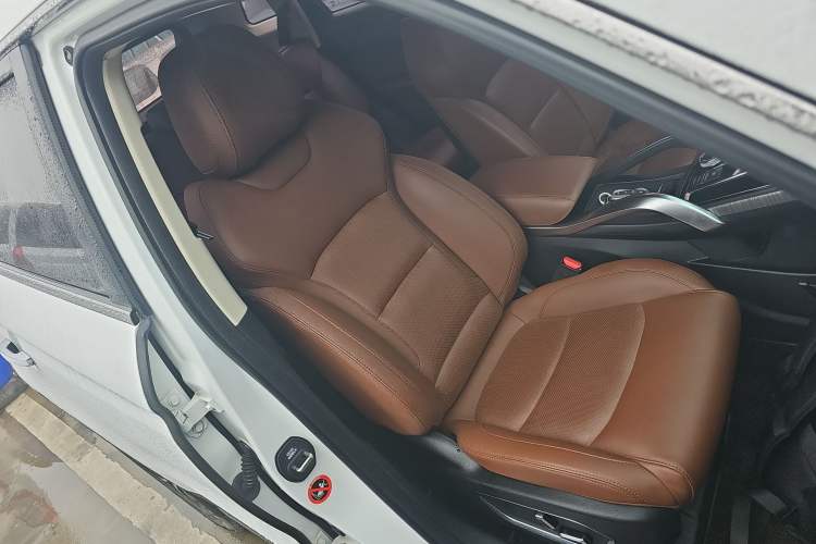 Used Geely Auto Emgrand X7 Sport 2020 1.8TD DCT Zhi Ling PRO