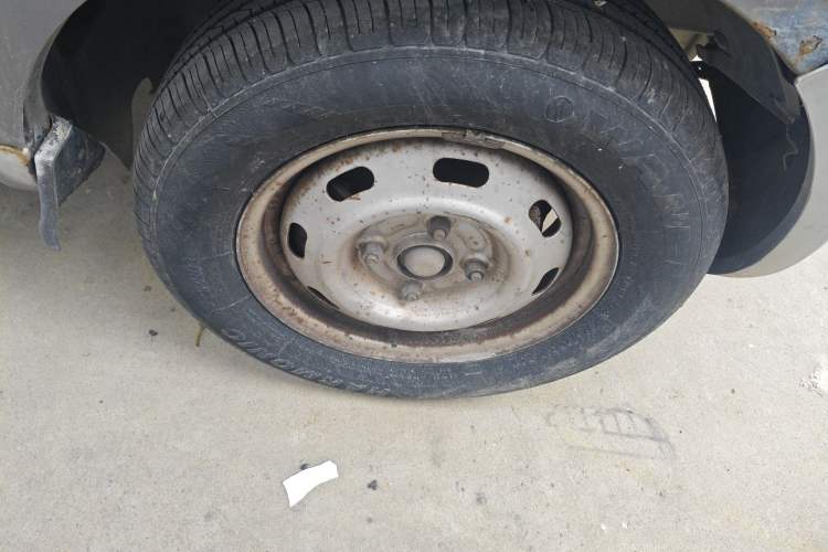 Used BAIC Weiwang 306 2016 1.2L Basic Version 7 Seats A12 China V Emission Standard Right Front Wheel Hub