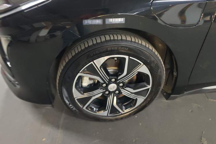 Used Hongqi E-QM5 2021 Online Booking Charging Basic Edition 5 Seats
