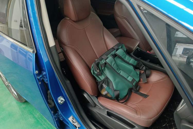 Used Buick GL6 2018 18T 6-Seater Prestige Model
