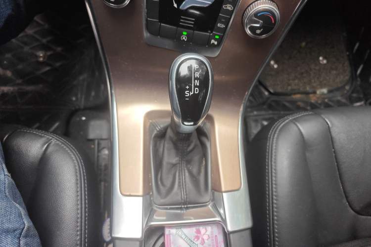 Used Volvo XC60 2015 T5 Smart Upgrade Model
