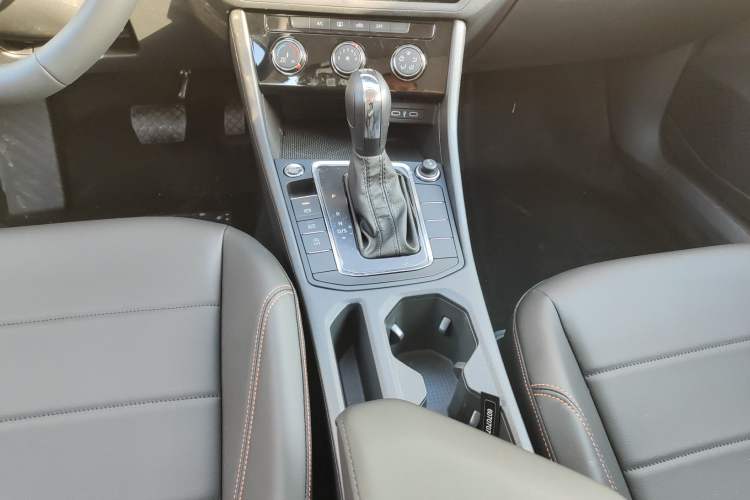 Used Volkswagen Bora 2026 200TSI DSG Yuexing Navigation Edition