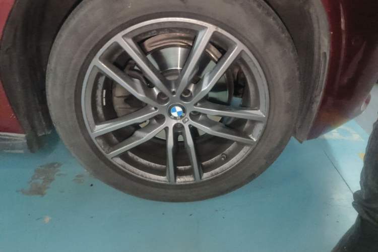 Used BMW X3 2021 xDrive28i M Sport Package Right Front Wheel Hub