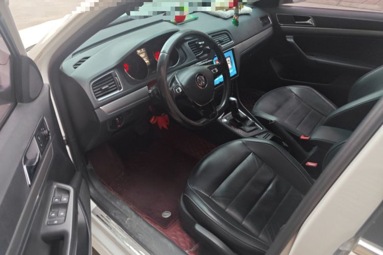 Used Volkswagen Lavida 2017 1.6L Automatic Comfort Edition
