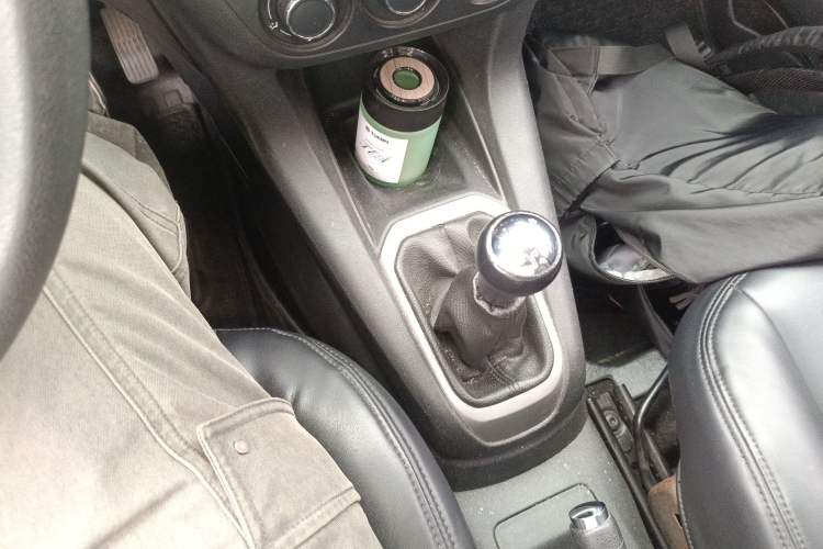 Used Citroen Elysee 2018 Revised Version 1.6L Manual Fashion Edition Gear Lever