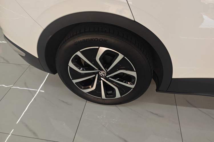 Used Volkswagen ID.4 X 2024 Pure & Smart Edition Exterior 5