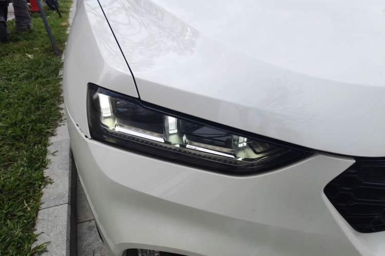 Used Wey VV7 2017 2.0T Flagship Model
