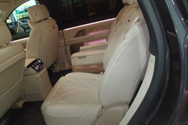 Used Nio ES8 2026 Model 6-seat Executive Signature Edition Left Rear Seat